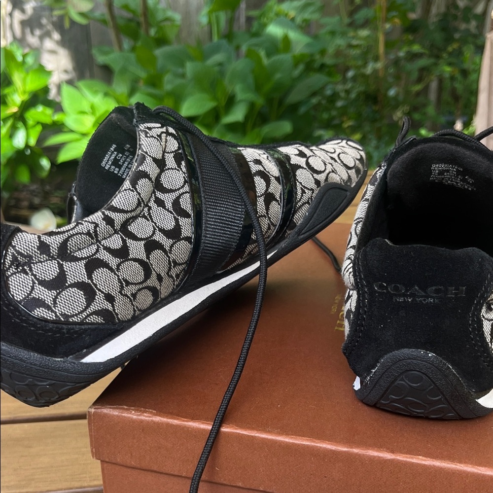 Coach Women's Logo Mesh Lace-Up Sneakers - Black. Authentic. - Picture 4 of 14